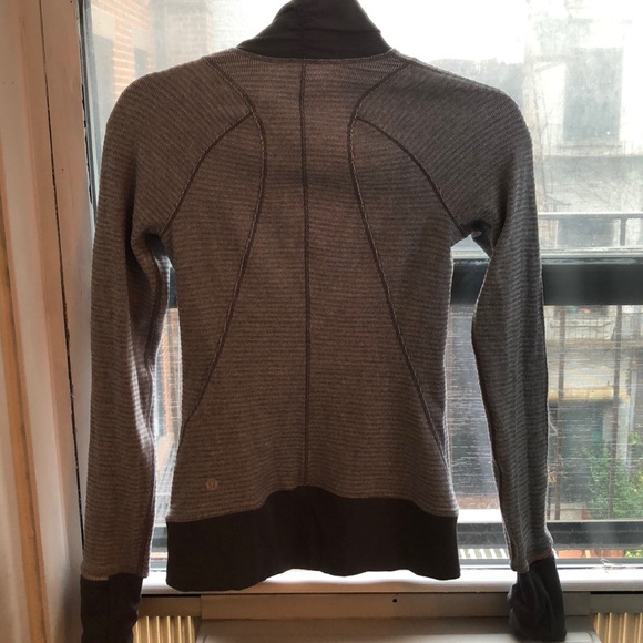 Warm up jacket with pocket - Picture 6 of 6